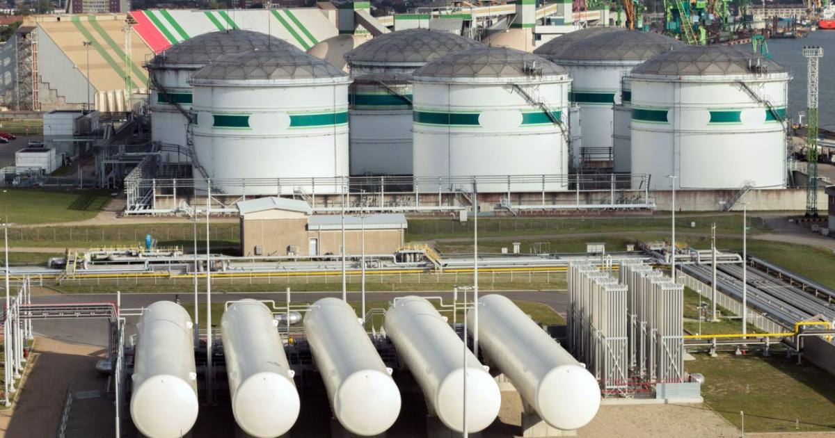 Базираната в САЩ Commonwealth LNG и базираната в Швейцария MET