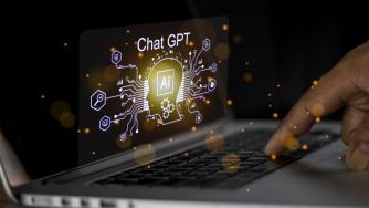 ChatGPT губи трафик за пореден месец