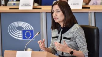 Вечерни новини: ЕП избра Иванова за нов български еврокомисар; Такса ще ограничава спекулативния ВЕИ бум