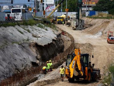 Кабинетът отпусна 40 млн. лв. за разширението на метрото до „Слатина“