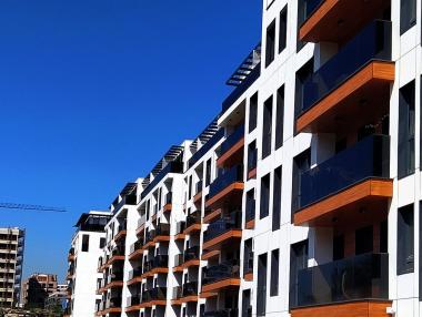 Вечерни новини: Студен фронт на жилищния пазар; НС се захвана с промени в енергетиката