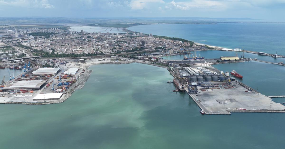 Значението на частния пристанищен оператор БМФ Порт Бургас“ е все