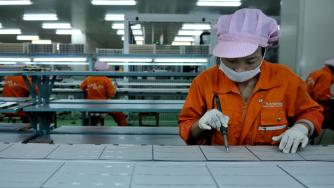 ЕС рискува да развие прекомерна зависимост към китайските батерии