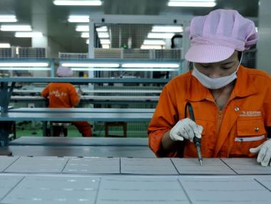 ЕС рискува да развие прекомерна зависимост към китайските батерии