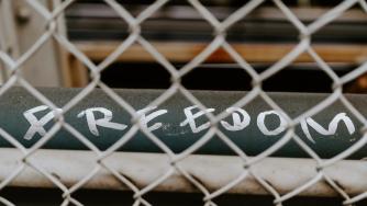 Икономическата свобода в България се върна с десетилетие назад и се нареди след Руанда