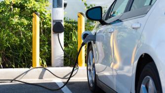 Турция ударно слага зарядни станции за новия си електромобил