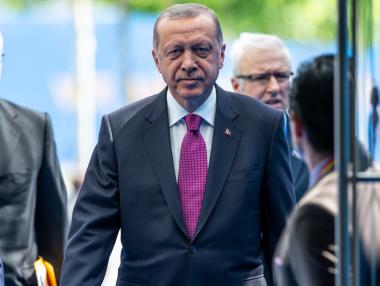 Турция вдигна рязко основната лихва до 30%