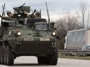 Кабинетът е договорил закупуването на бойни машини Stryker за 2.2 млрд. лв. от САЩ