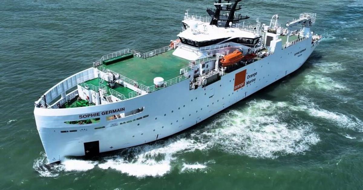 Френският телефонен оператор Orange SA пусна нов плавателен съд на