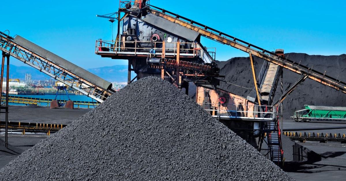 Въпреки натиска от работещите в сектора и синдикатите през последните