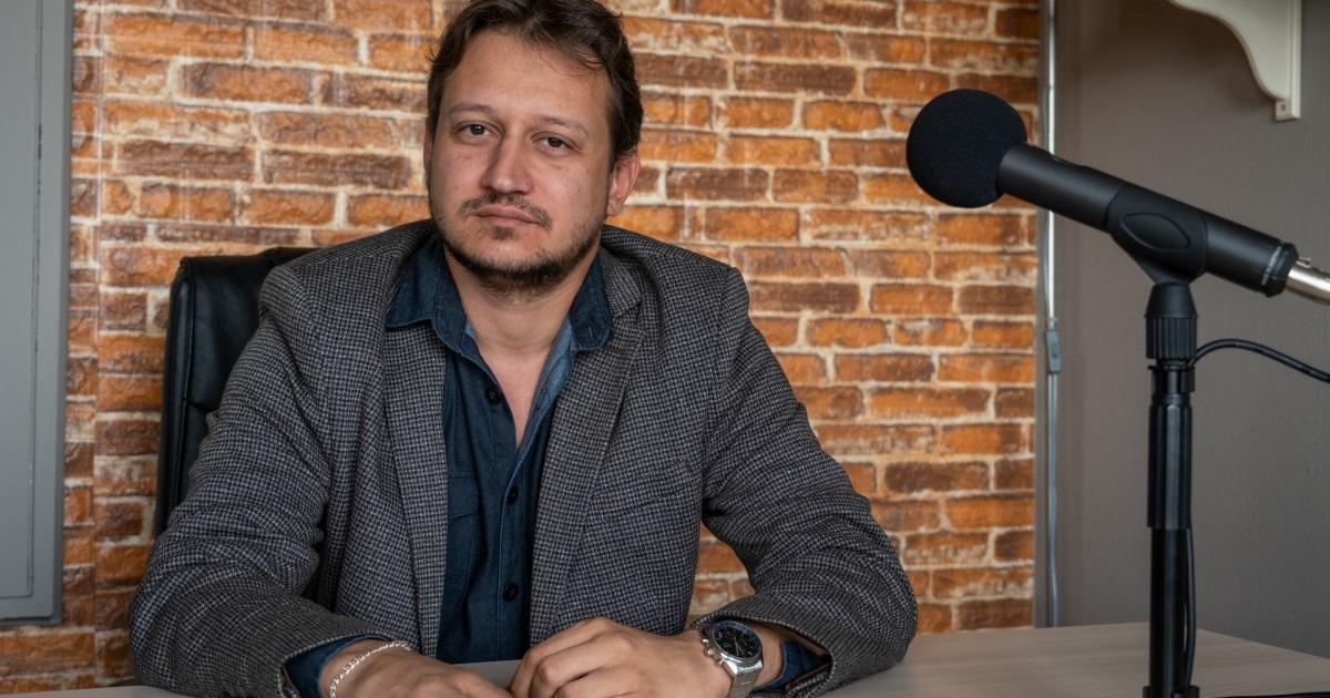 В обществените поръчки за новия подвижен състав продължава да има