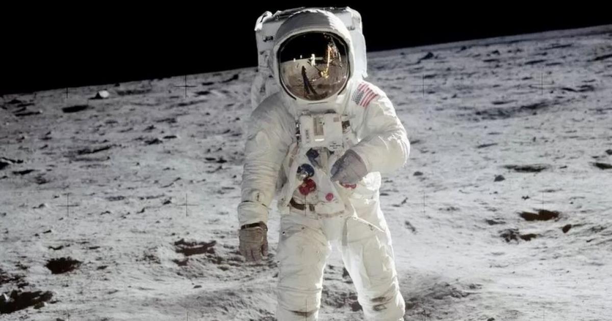 Астронавтите на НАСА ще летят със стил, а луксозният моден