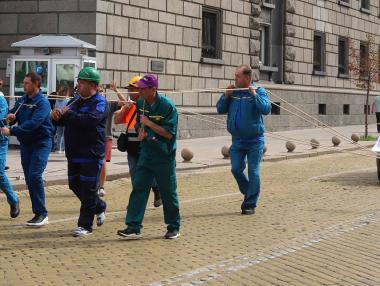 Енергетиците имат нужда не от пари на ръка, а от преквалификация