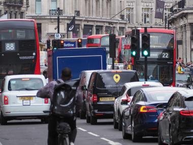 Великобритания се присъединява към „антизелената вълна“