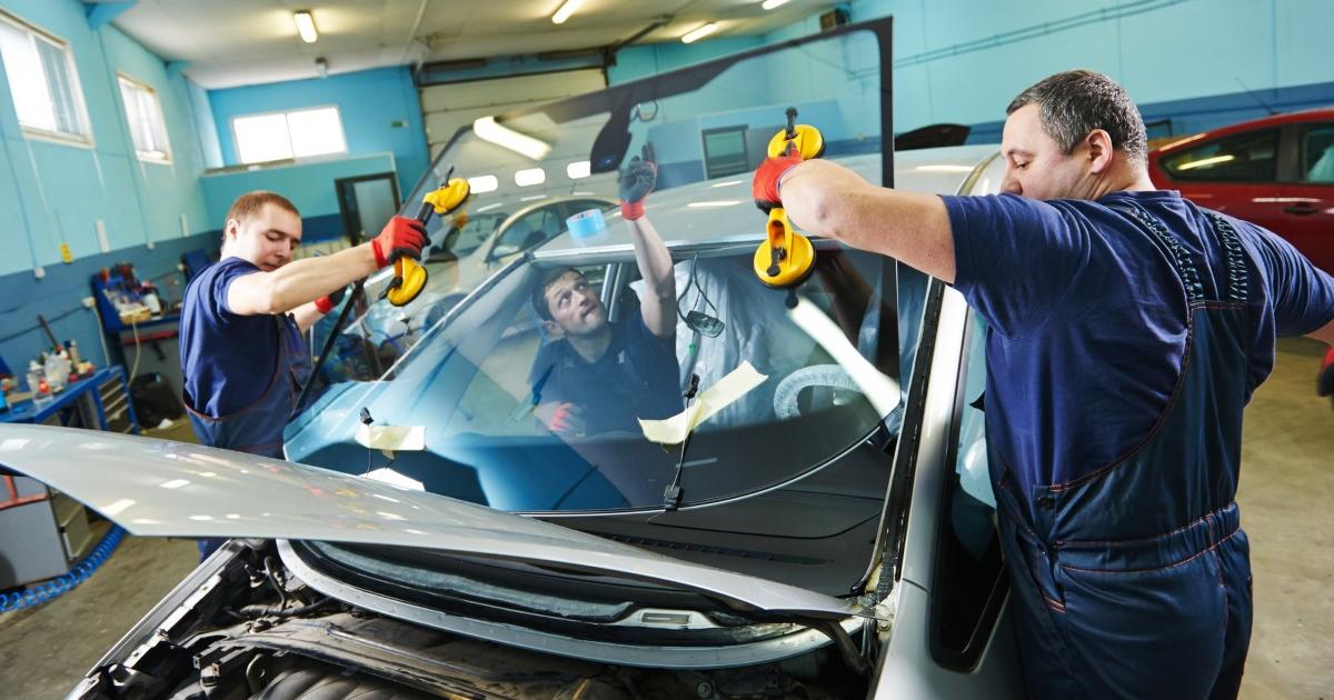 Автомобилната индустрия е на прага на историческа трансформация, свързана със