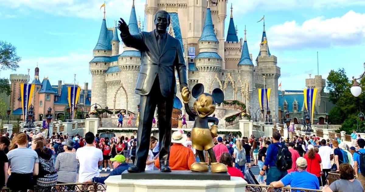 Уолт Дисни беше забележителен човек. Той прозираше нещата, преди да