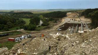 Кабинетът дава възможност цените на строителите да се вдигат всяко тримесечие