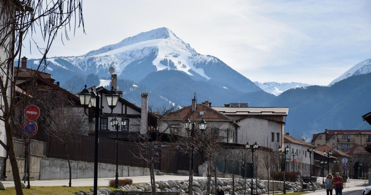 Целият държавен механизъм спи от 30 години. Не може да