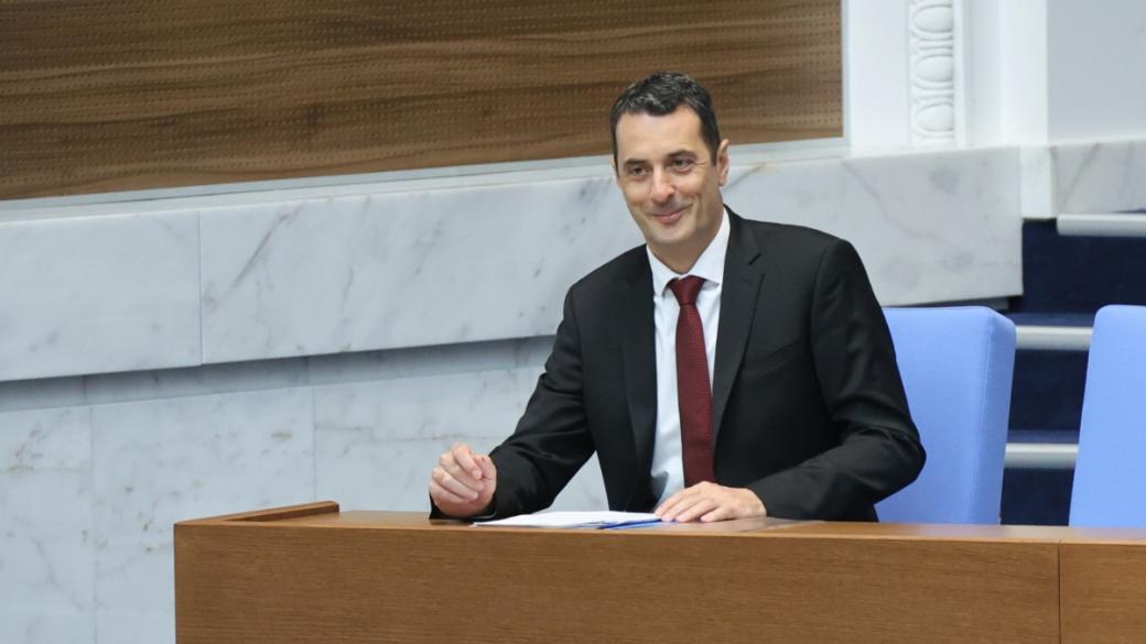 Гвоздейков: Билетите за влак ще поскъпнат