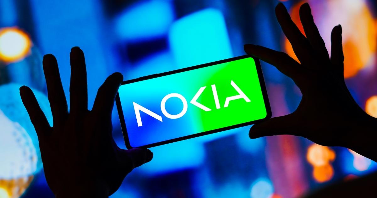 Финландската телекомуникационна група Nokia ще съкрати до 14 000 работни