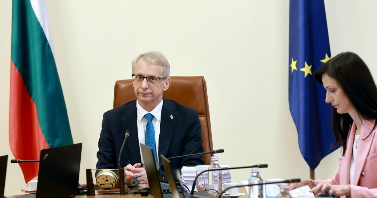 България ще търси заеми за 7-ми блок в АЕЦ Козлодуй“Последните