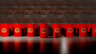 Петролът поскъпна с над 1% след запазването на лихвите в САЩ