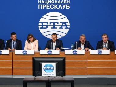 Частните превозвачи обвиниха държавата, че „опитва да съсипе“ жп транспорта