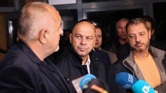 ГЕРБ отново властва в по-голямата част от общините в България (графика)