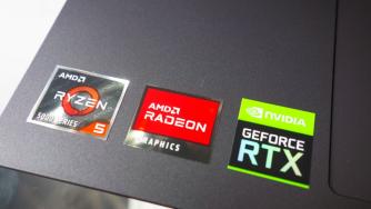 От братовчеди до конкуренти: Най-влиятелните хора в индустрията на AI чипове