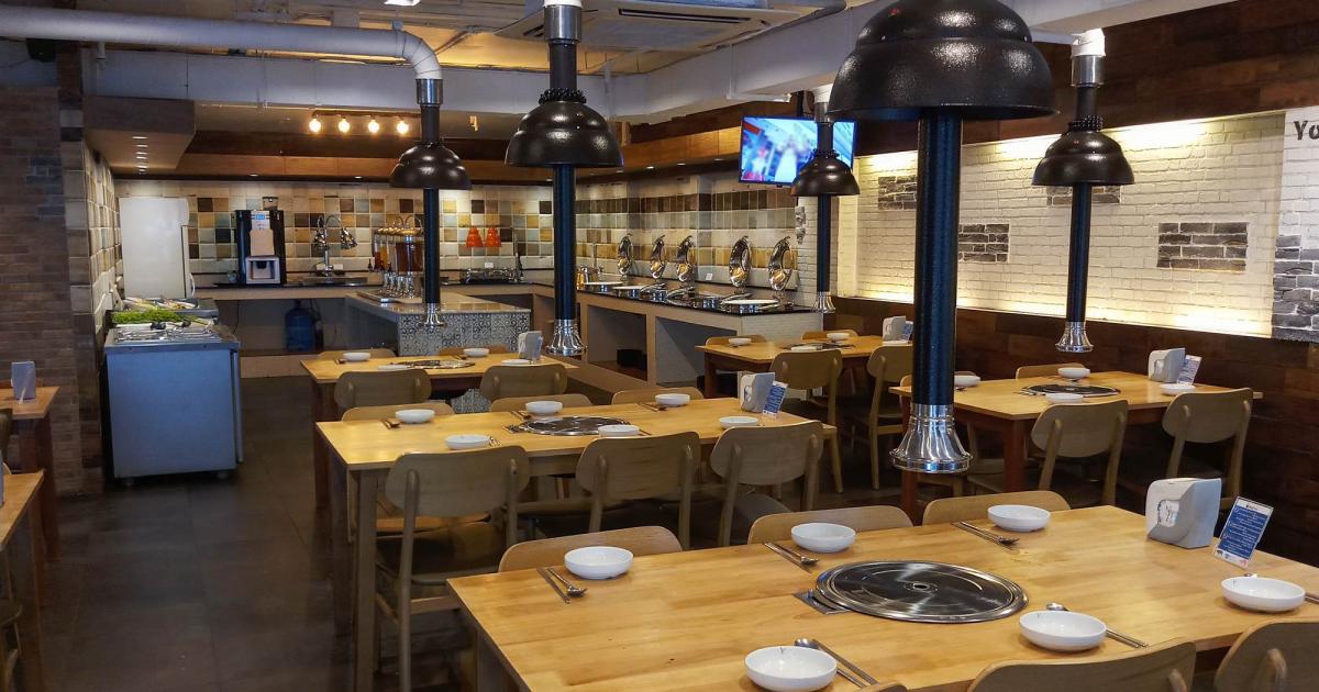 Сервитьори и бармани ще трябва да плащат данък върху бакшишите,