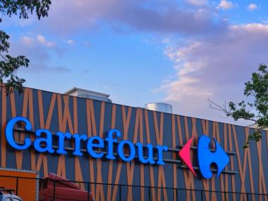 Carrefour се завръща в България