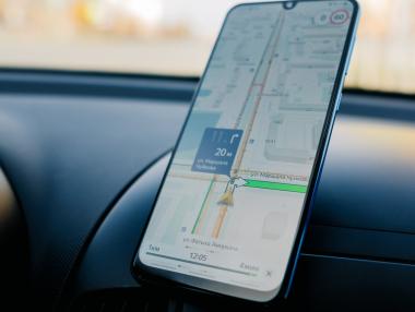 Waze въвежда нова функция за безопасност