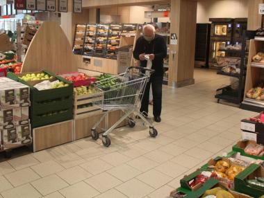 Инфлацията в България слезе под 6% – храните поевтиняват минимално