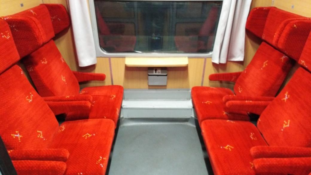 БДЖ се похвали с нови тапицирани седалки в 20 вагона