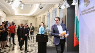 Управляващите се договориха за по-ранно отпадане на дерогацията за „Лукойл“