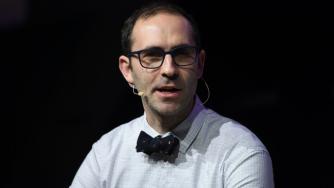 Кой е Емет Шиър, който поема една от най-важните компании в света днес?