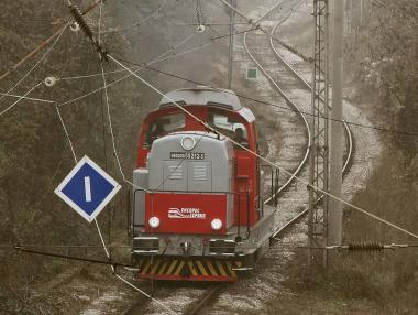 Вечерни новини: Може ли БДЖ да се бори с конкуренцията?; ЕБВР съветва България да работи за еврозоната