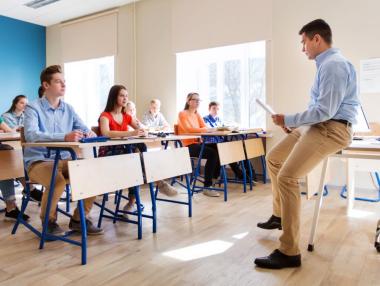 Bulgarian students' PISA test scores are critically low