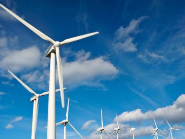 Вечерни новини: Големите ВЕИ централи в България са заплашени от фалит; Детската болница се отдалечава