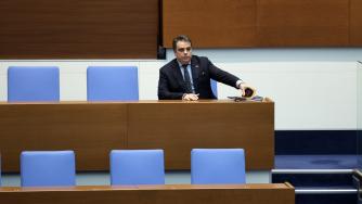 В спорове за дълга бюджетът на Асен Василев бе приет на първо четене