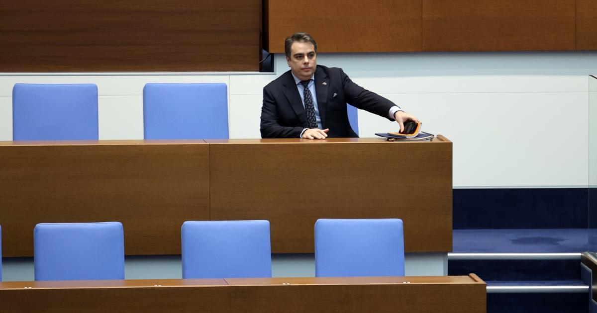 Министерството на финансите отказва да приеме доводите на експертите и