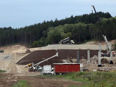 Вечерни новини: Кабинетът одобри узаконяването на незаконни строежи; Старт на ски сезона