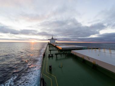 Кораб на „Параходство БМФ“ е атакуван в Арабско море