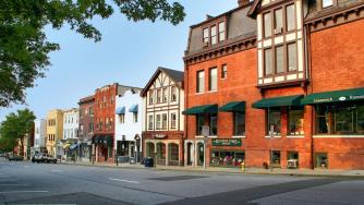 Имотните проблеми на Швеция може да предизвикат финансова криза