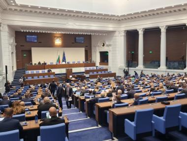 Вечерни новини: НС одобри милиарди за 7-ми блок на АЕЦ „Козлодуй“; Нови локомотиви за БДЖ