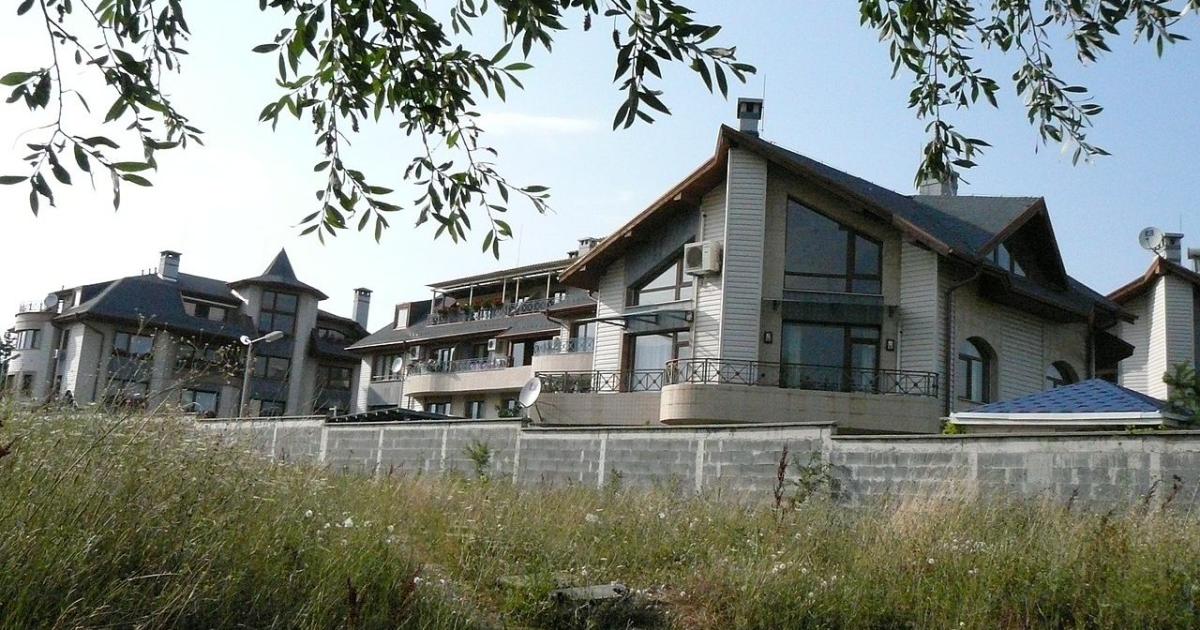 Темата за цените на недвижимите имоти в България е особено