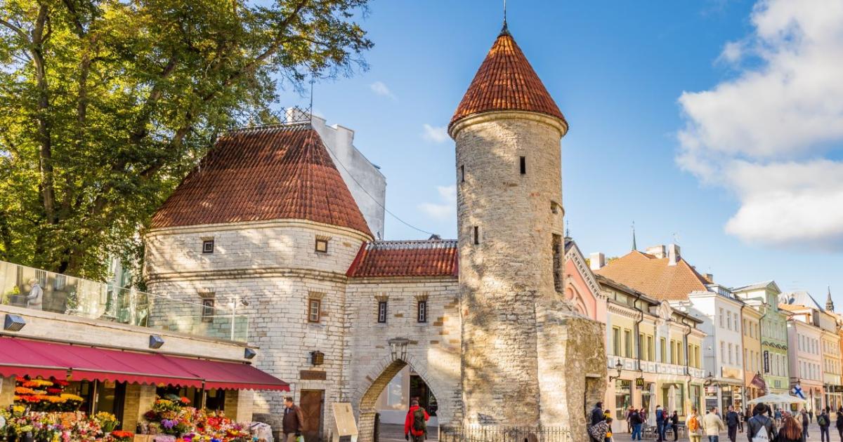 Скитайки по калдъръмените улици, всяка стъпка ви отвежда по-дълбоко в