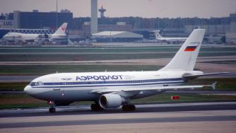 Русия е наляла 12 млрд. долара, за да държи авиацията си във въздуха