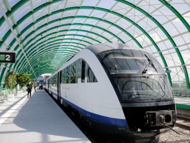 Жп линия ще свърже Русе с румънското летище „Отопени“