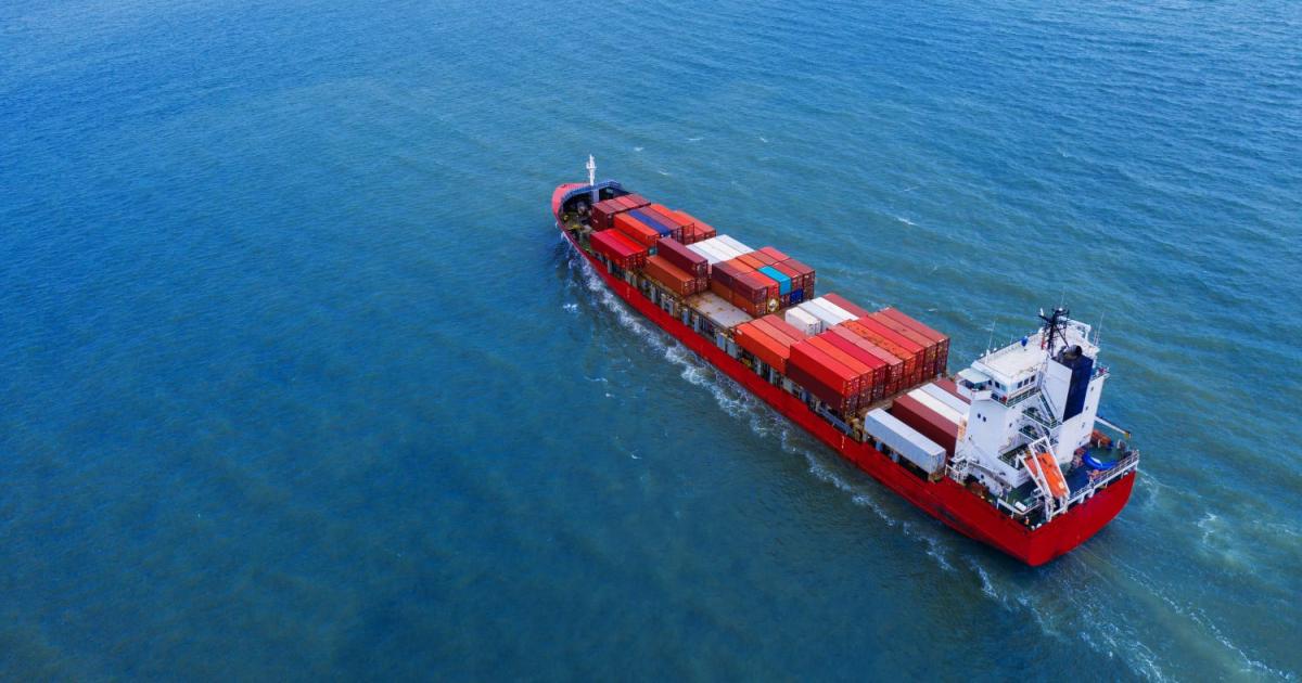 Датската компания Maersk заяви, че е пренасочила четири от пет